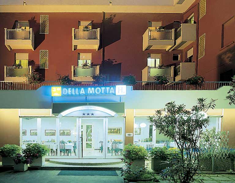 Hotel Della Motta ベラーリア・イジェア・マリーナ エクステリア 写真